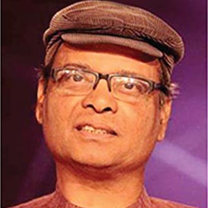 ড. এম এম আকাশ